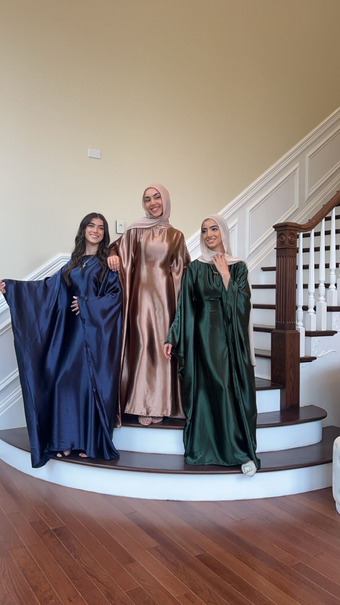 strapless open back dress Elegant Abaya Outfit – ABAYATMUNA