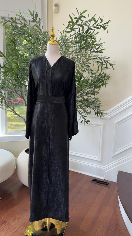 Black Meadow Abaya