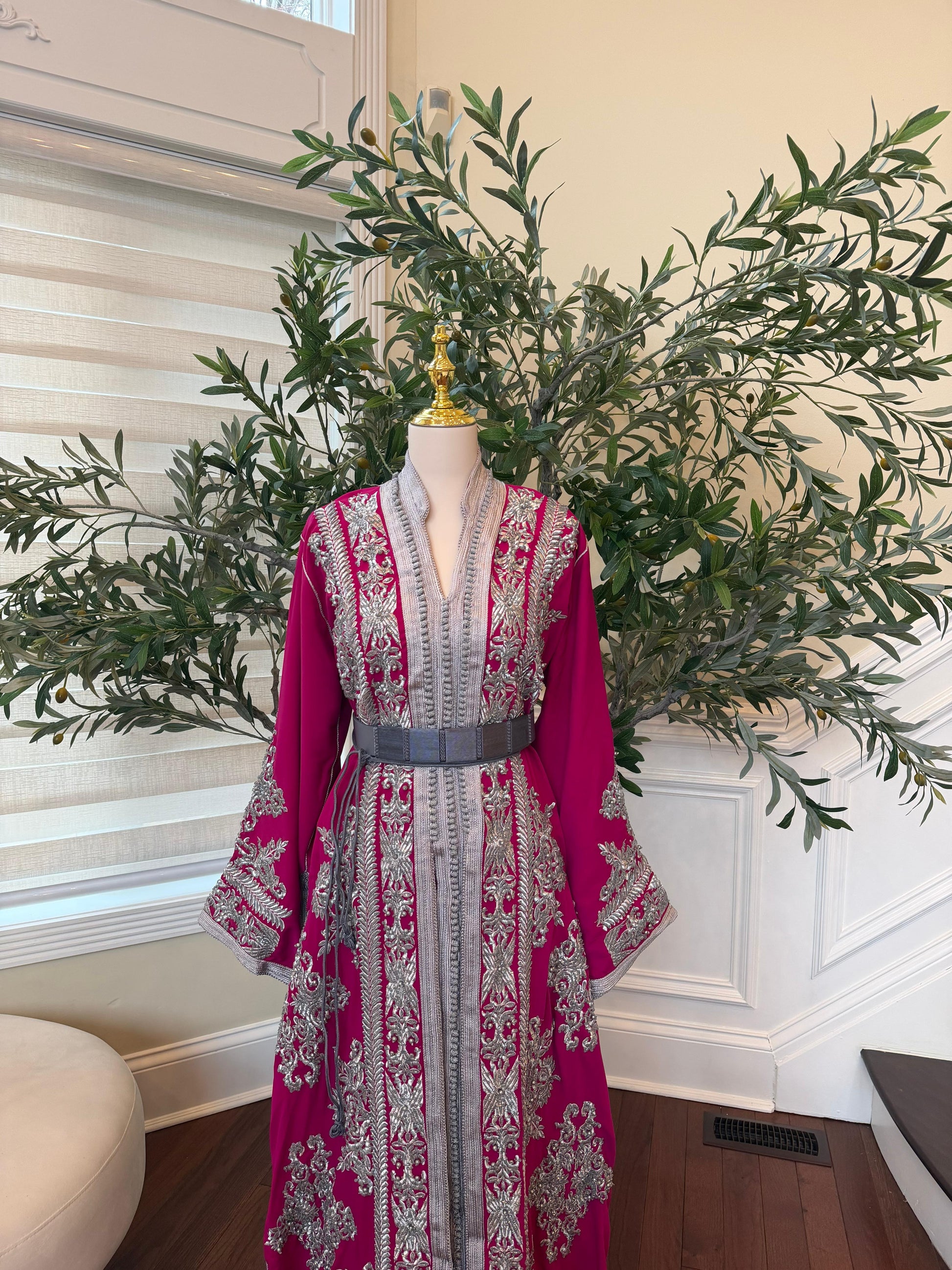 Royal Pink Silver Kuftan Essence