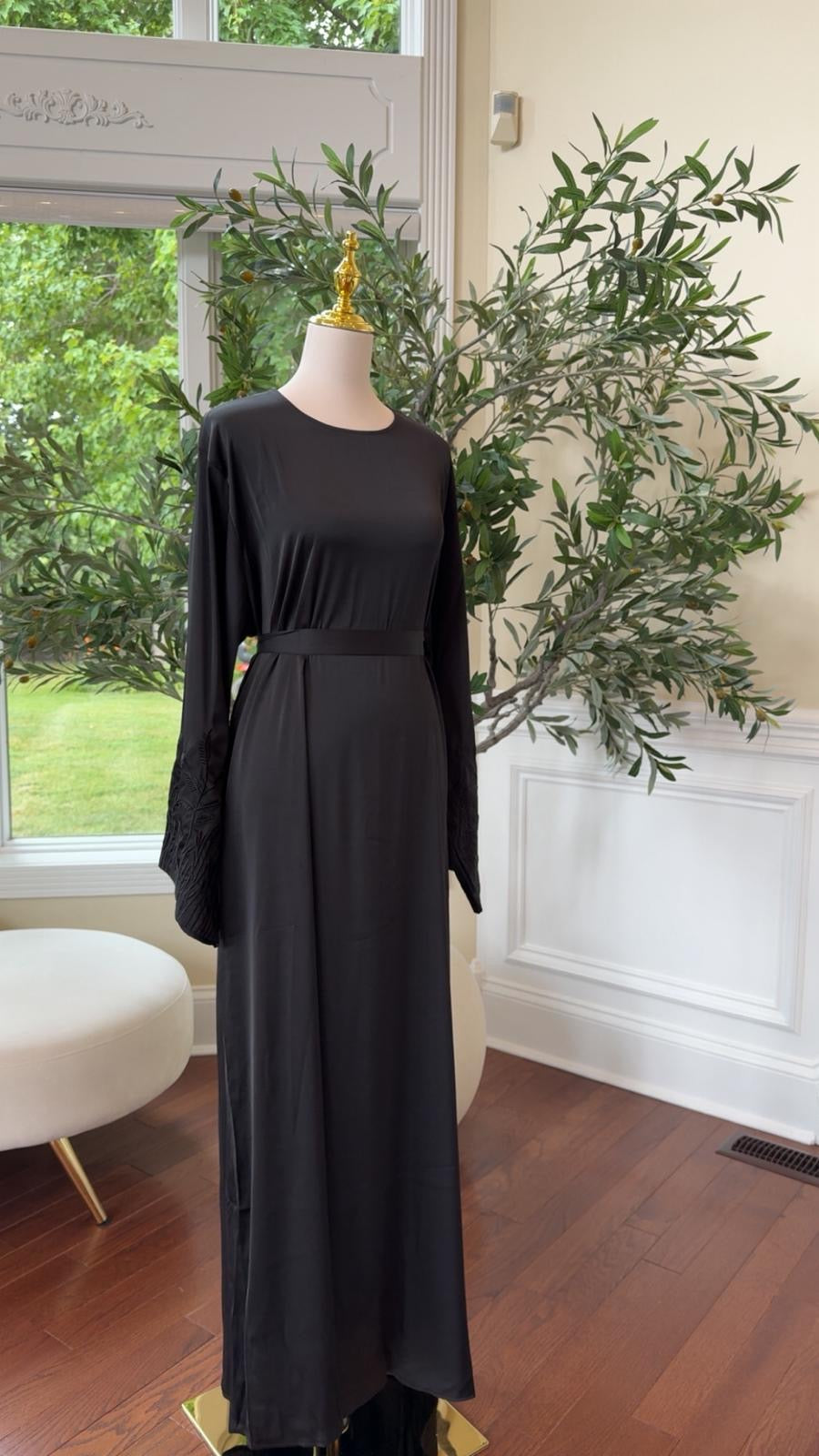 Black Floral Sleeve Abaya