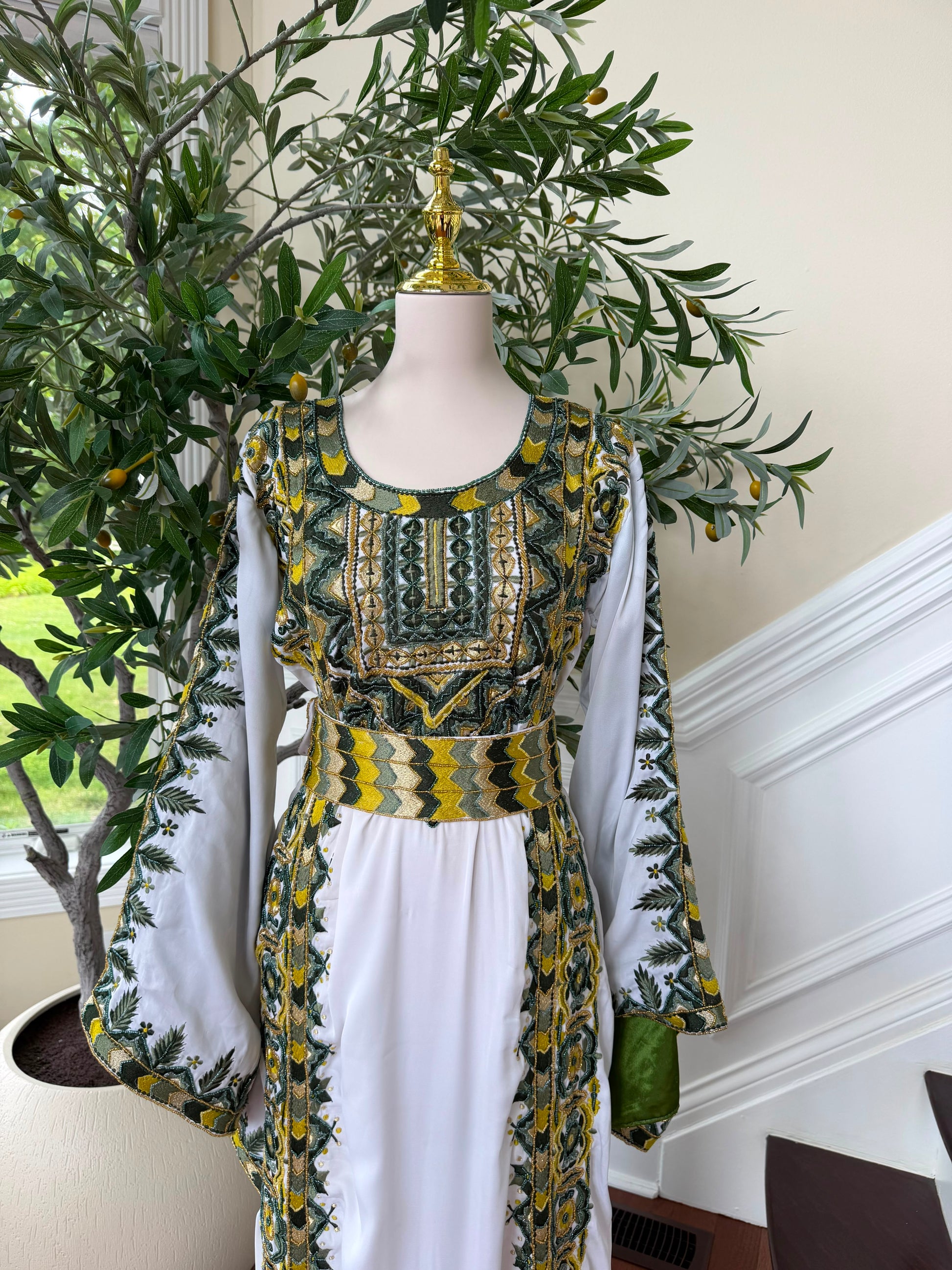 White Embroidery Beaded Thobe