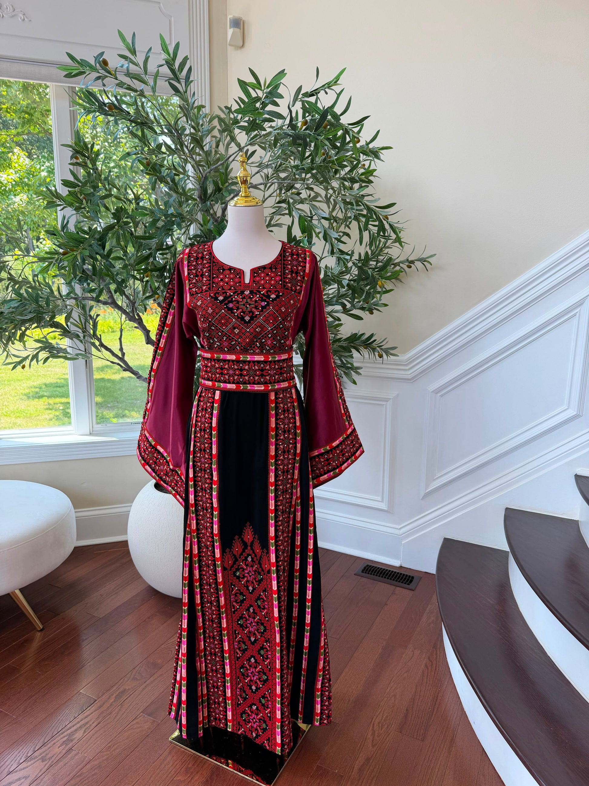 Black Embroidery Tatreez Thobe