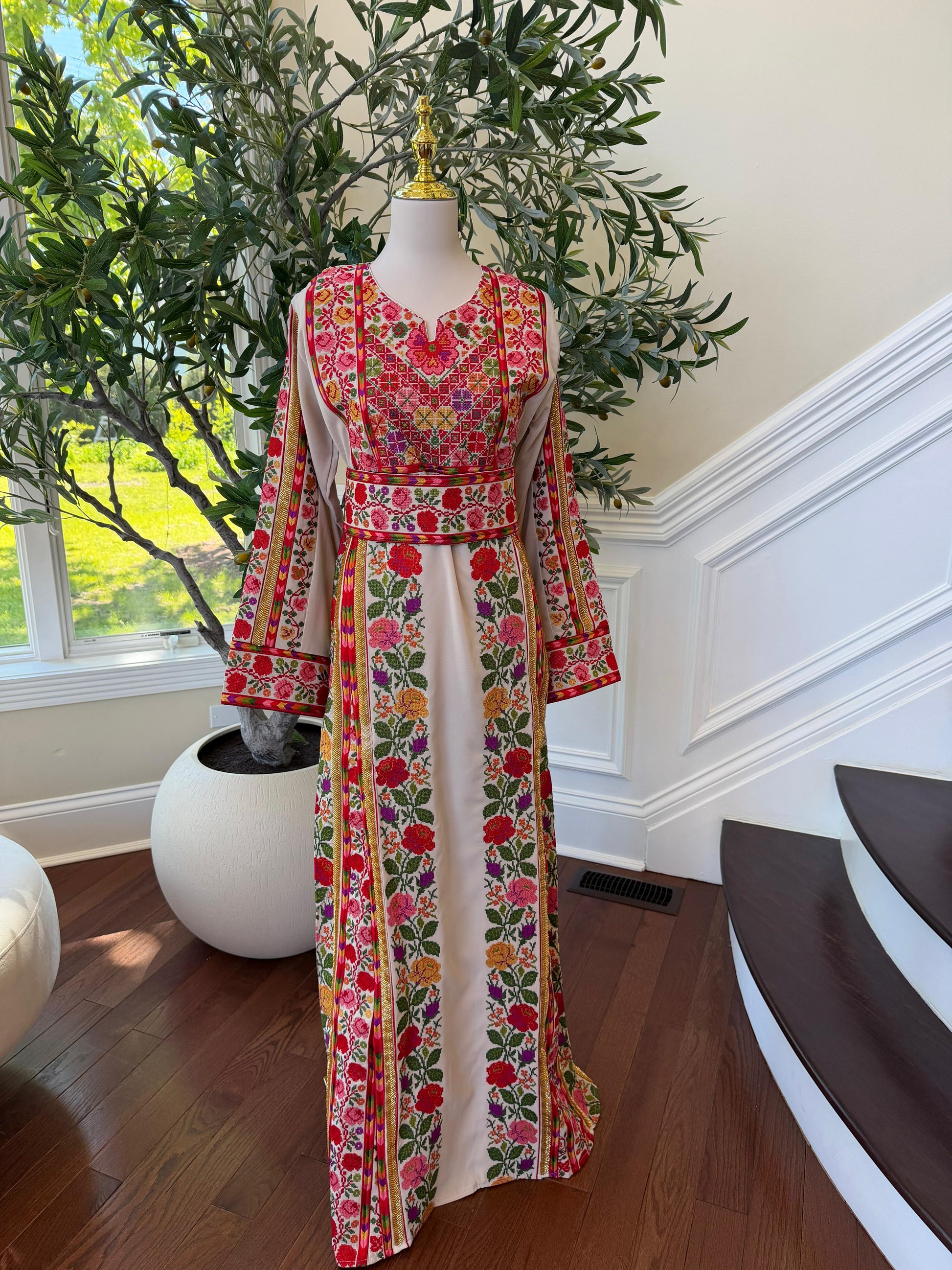 Beige Embroidery Embellished Tatreez Floral Sabal Kharaz Thobe