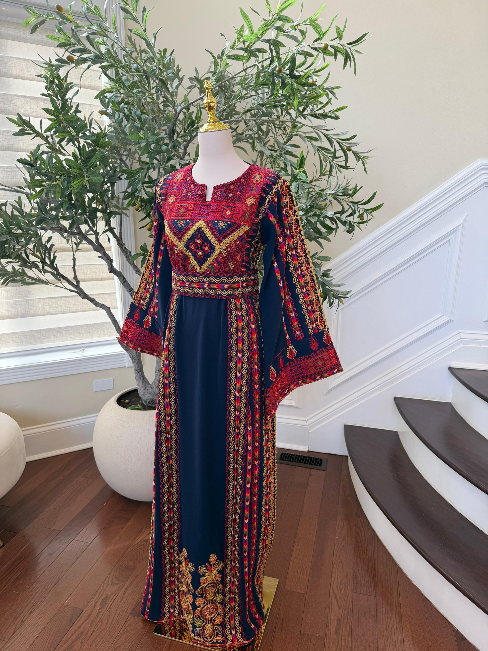 Blue Heritage: Embroidery Tatreez Thobe