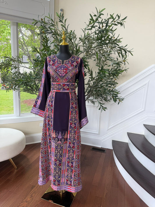 Elegant Purple Tatreez Thobe/ A