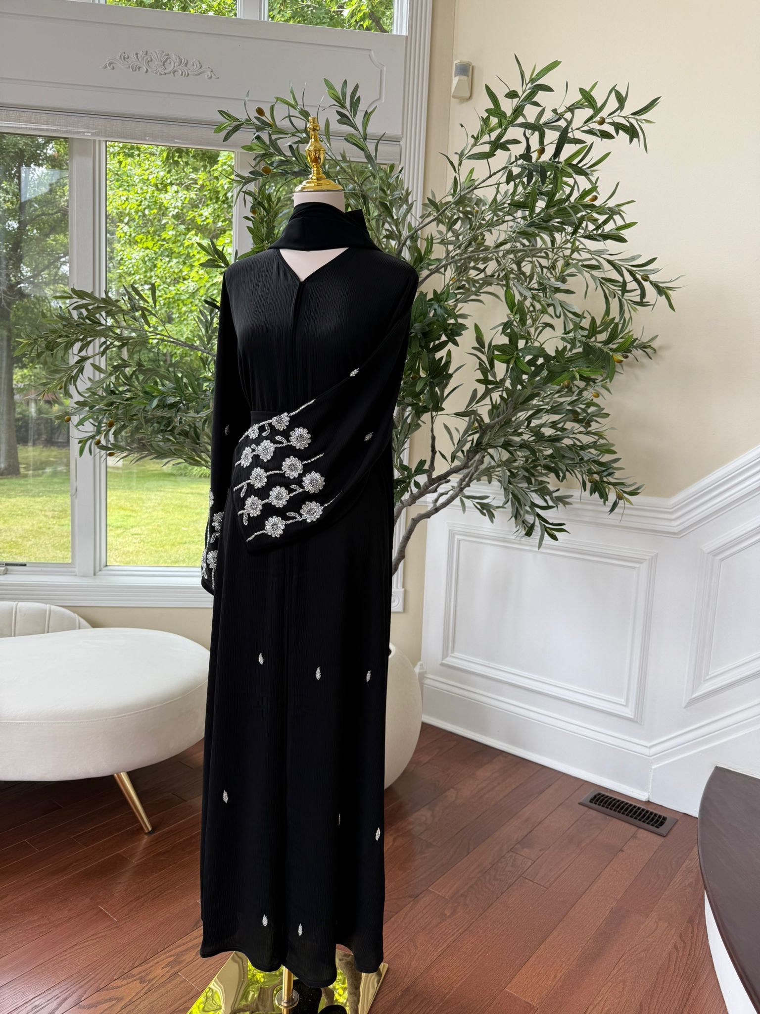 Black Sleeve Silver Charm Abaya