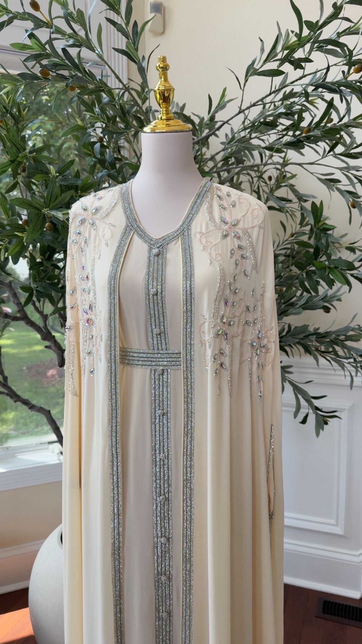Ivory Crystal Bloom Kuftan