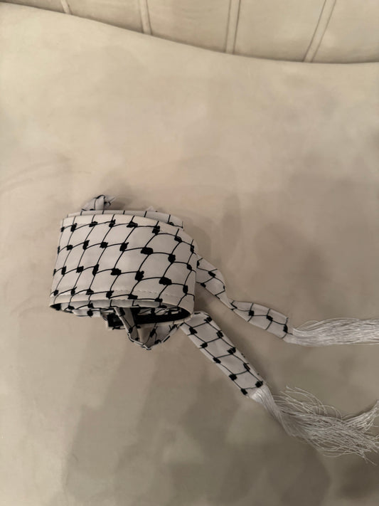 White / Black Kuffieya Print Cashmere Belt
