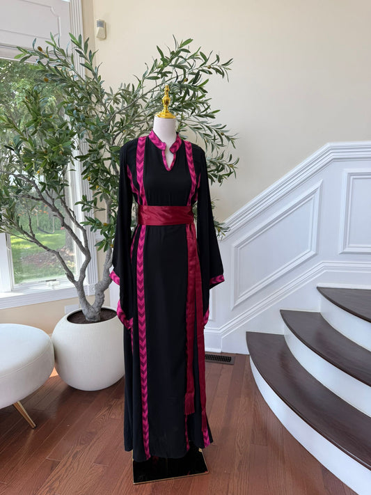 The Heritage Luxe – Black Tatreez Pink Abaya