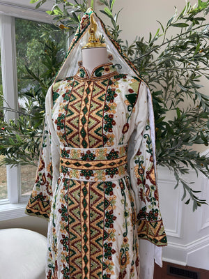 Royal Ivory White Embroidered & Stone Work Velvet Thobe