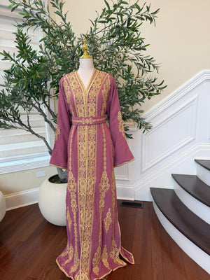Pink Kuftan with Intricate Golden Embroidery Detail