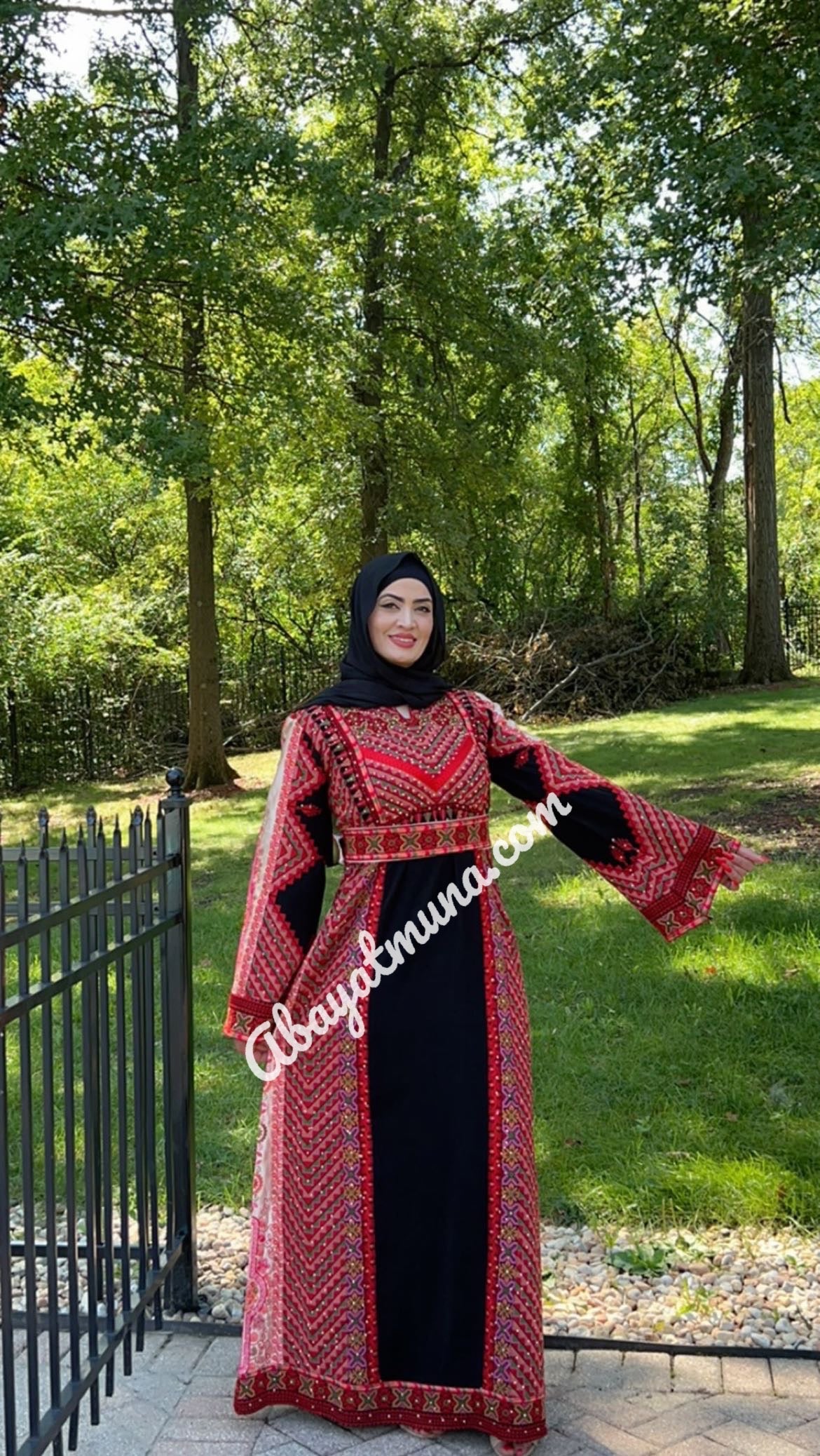 Red & Black Traditional Thoub Embroidery With Wide Sleeve -35