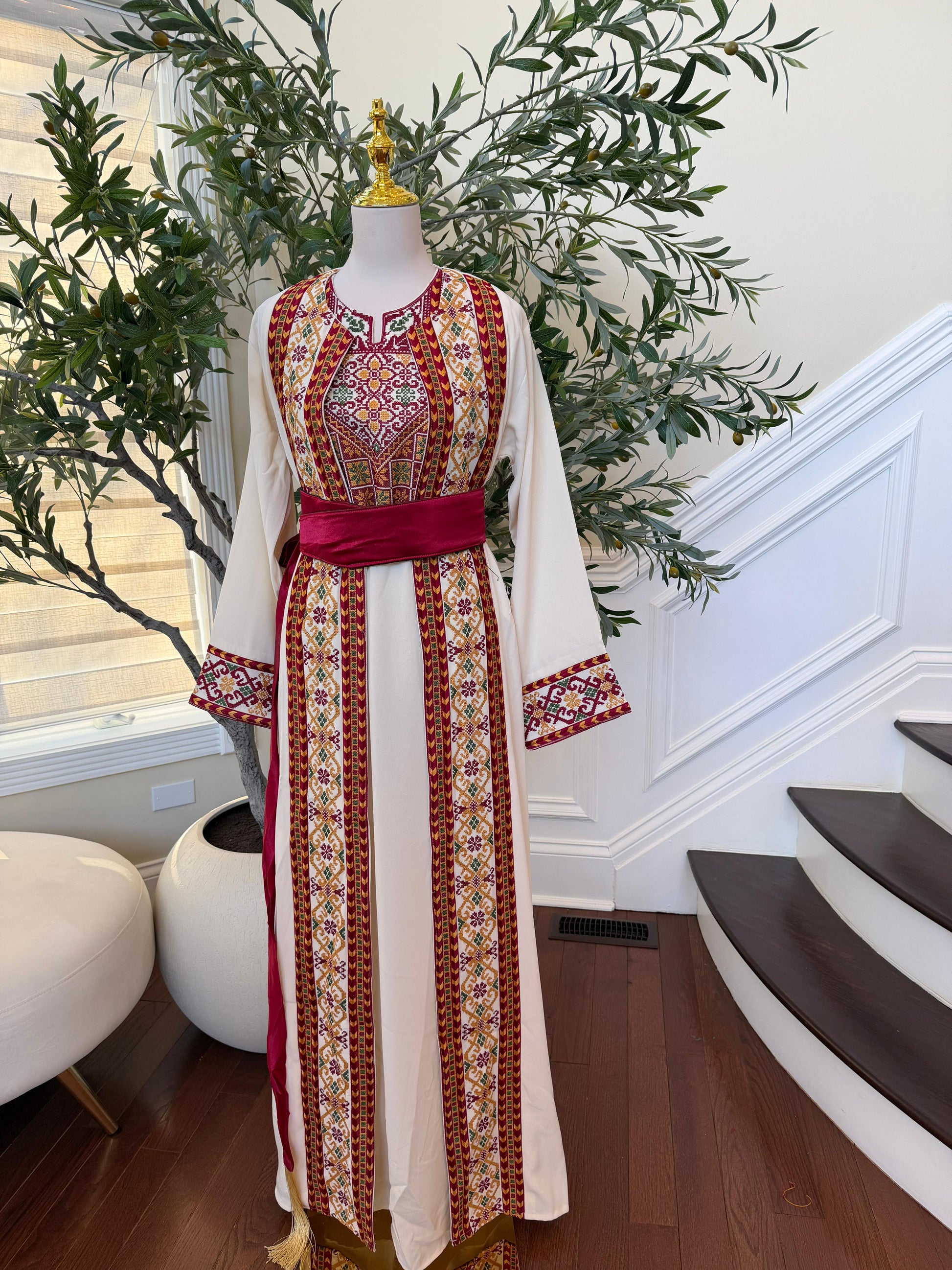 White Embroidery Tatreez Two Piece Thobe