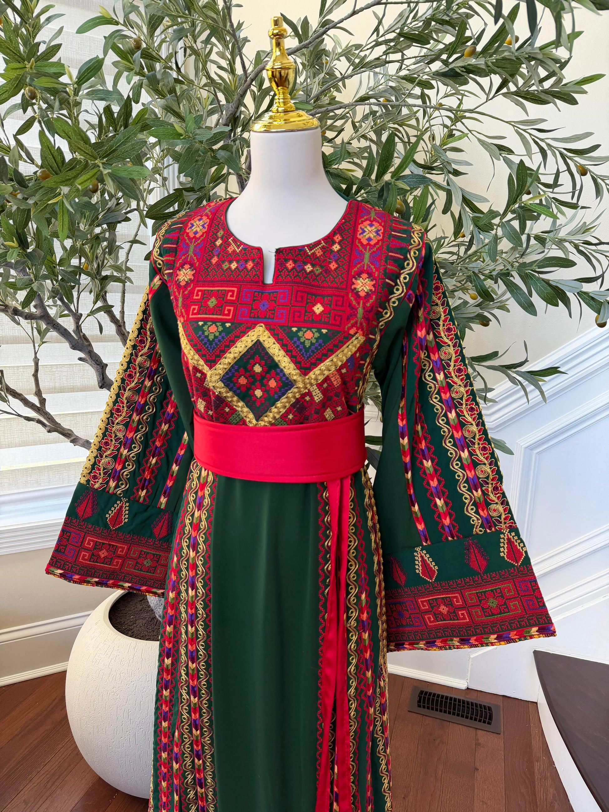 Green Embroidery Tatreez Red Thobe