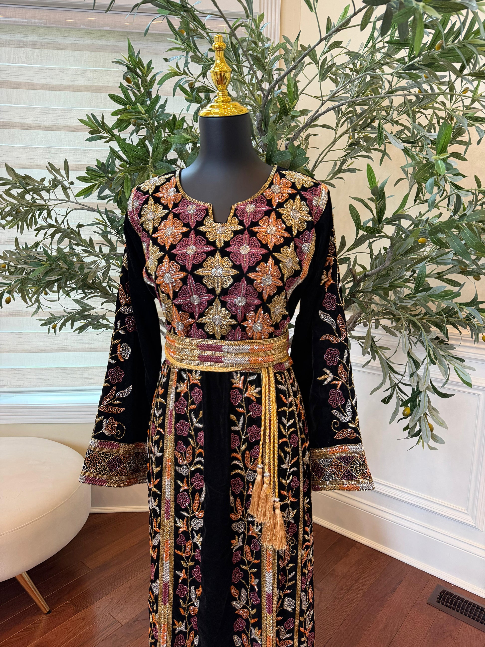 Beaded Stone Floral Elegance Thobe