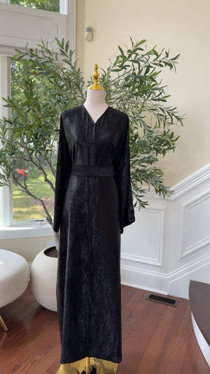Black Meadow Abaya