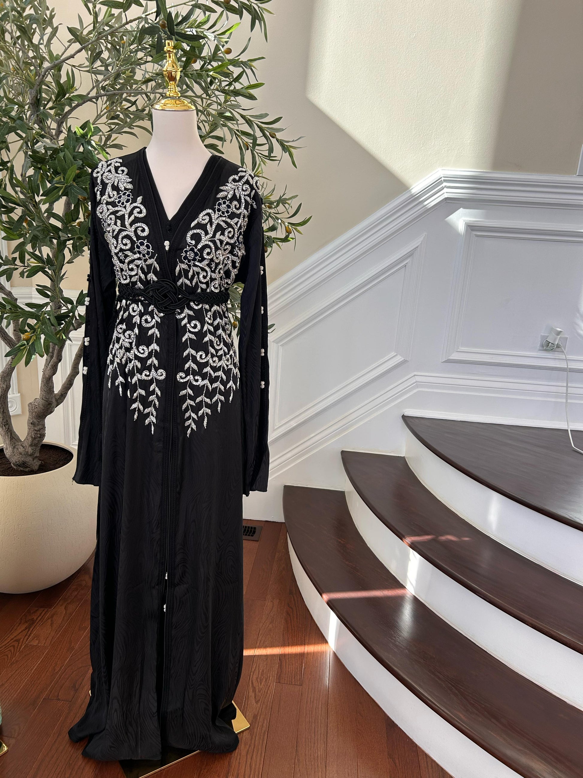 Black Beaded Stone Kuftan