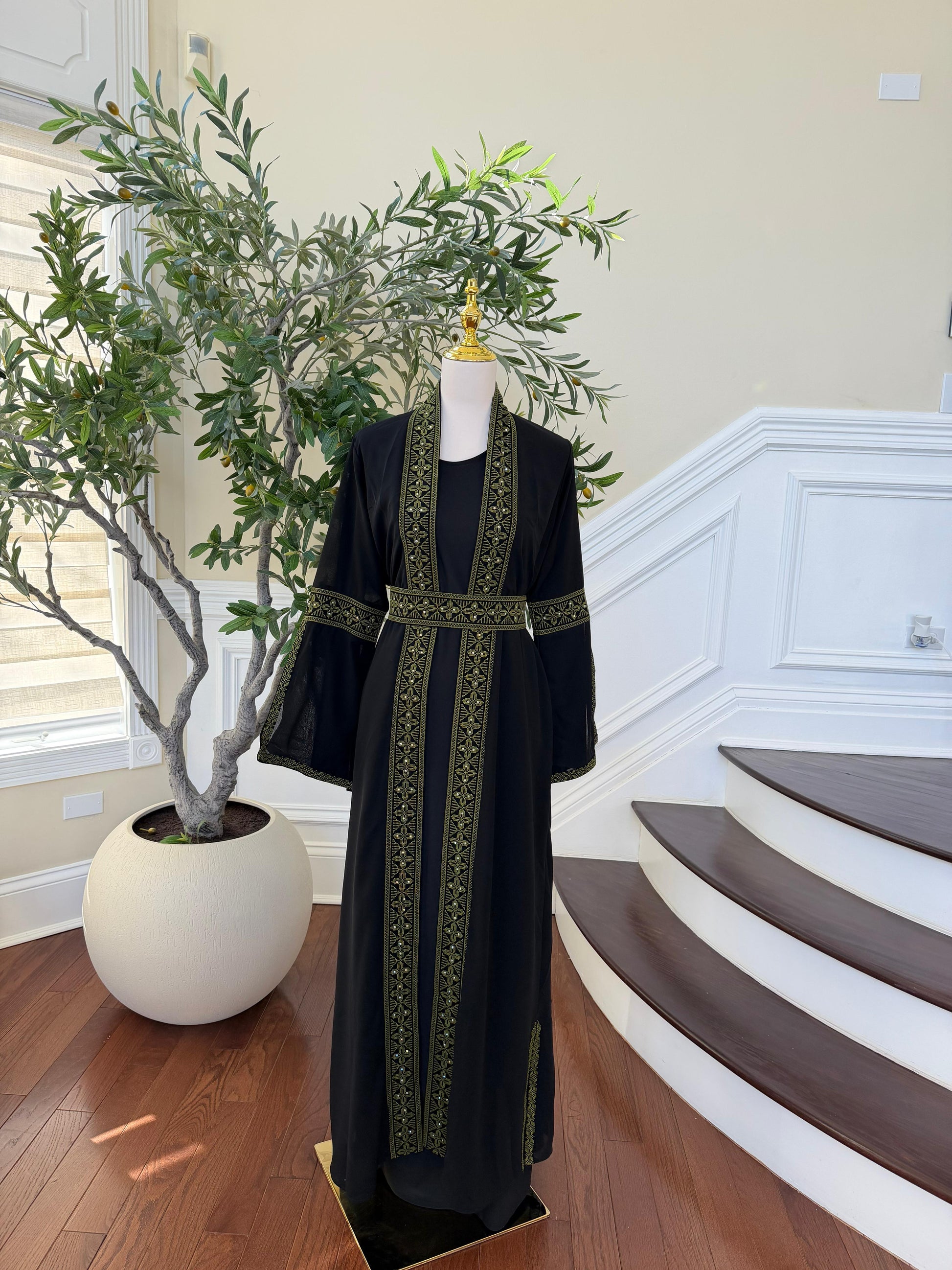 Black Embroidery Green Tatreez Two Piece Thobe