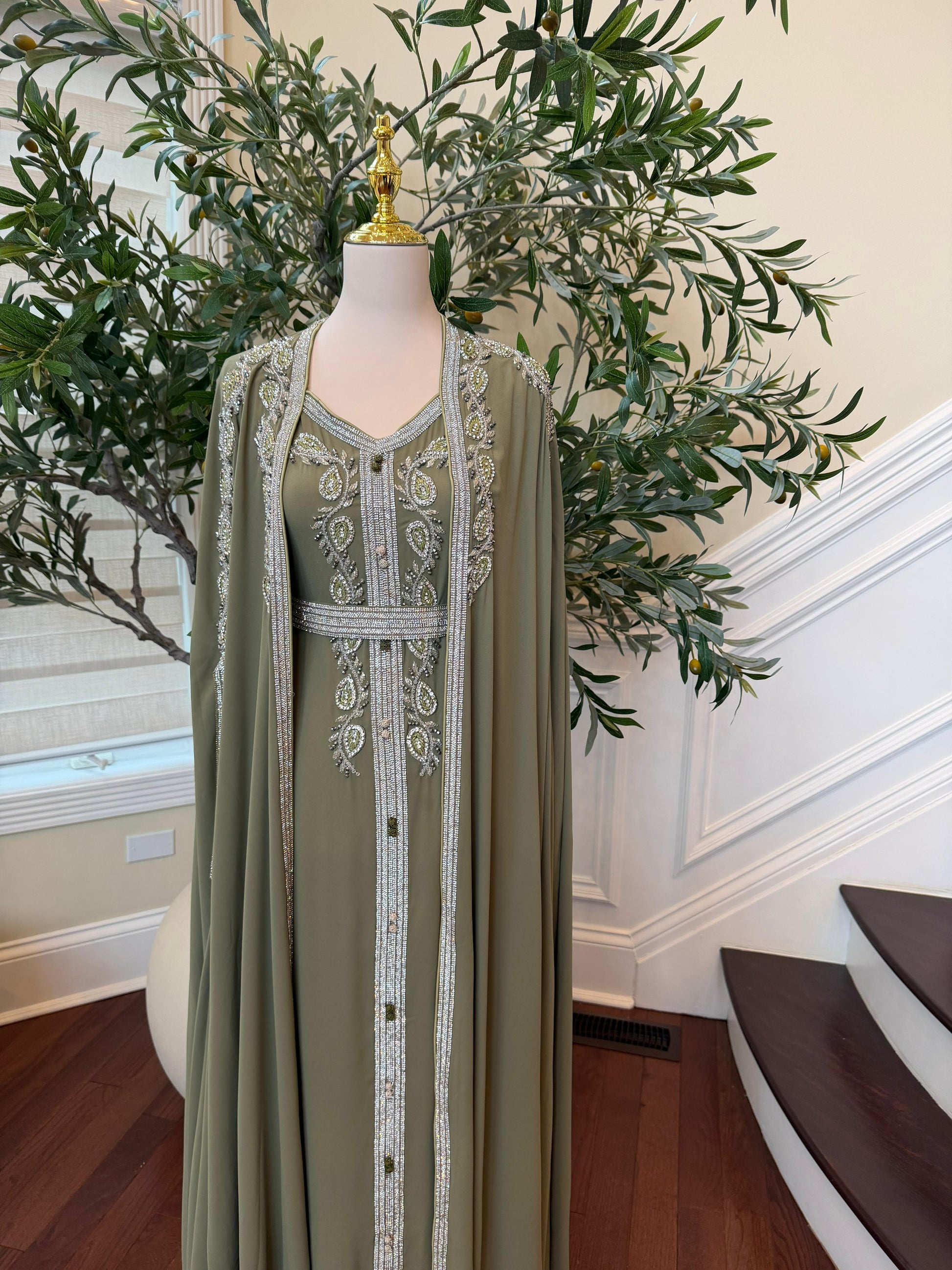 Olive Majesty Beaded Kuftan