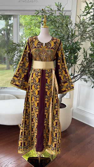 Elegant Golden Mulberry Tatreez Thobe
