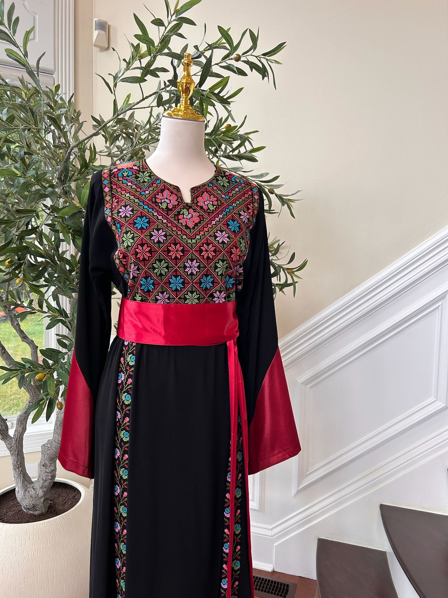 Black Tatreez Embroidery Thobe  Satin Red Detail