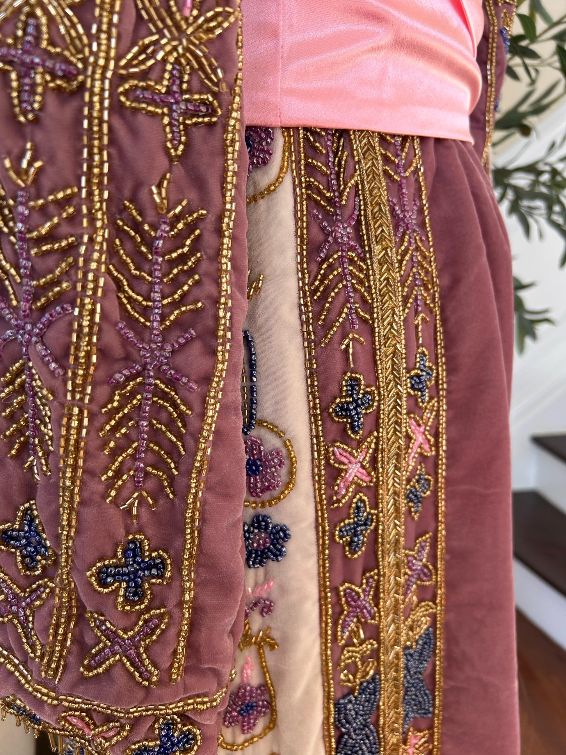 Pink Velvet Stone Thobe
