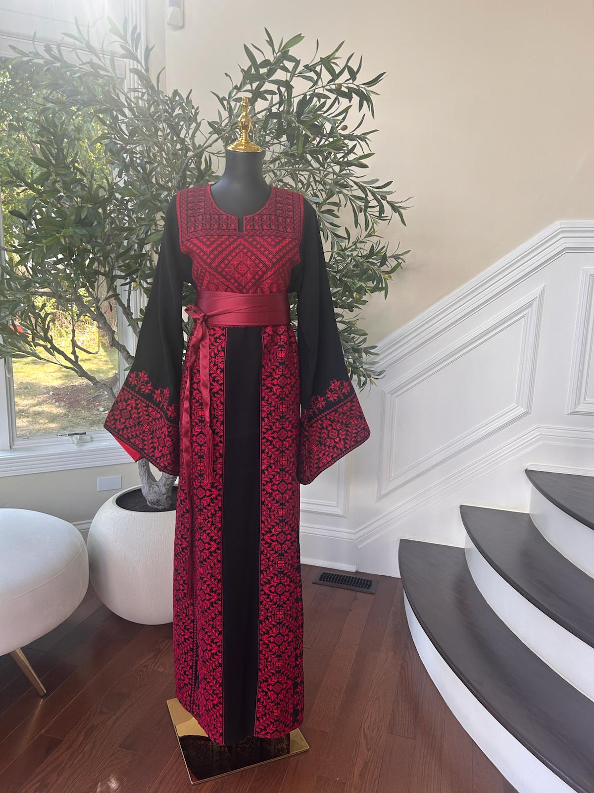 Black Elegance Red Tatreez Thobe