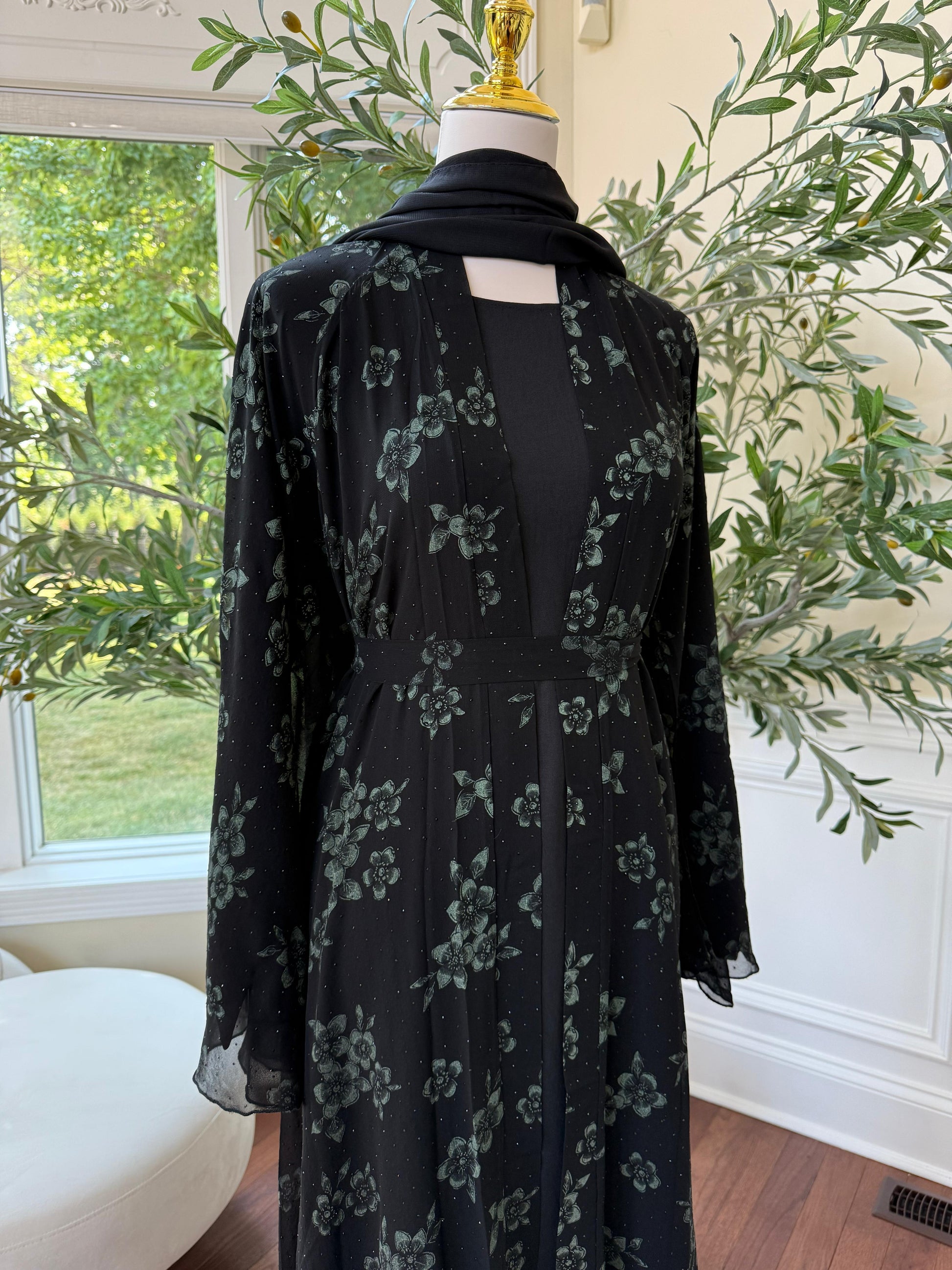 Black Ruffled Shimmer Abaya