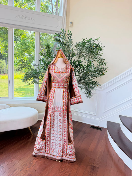 Traditional Elegance Embroidery Thobe
