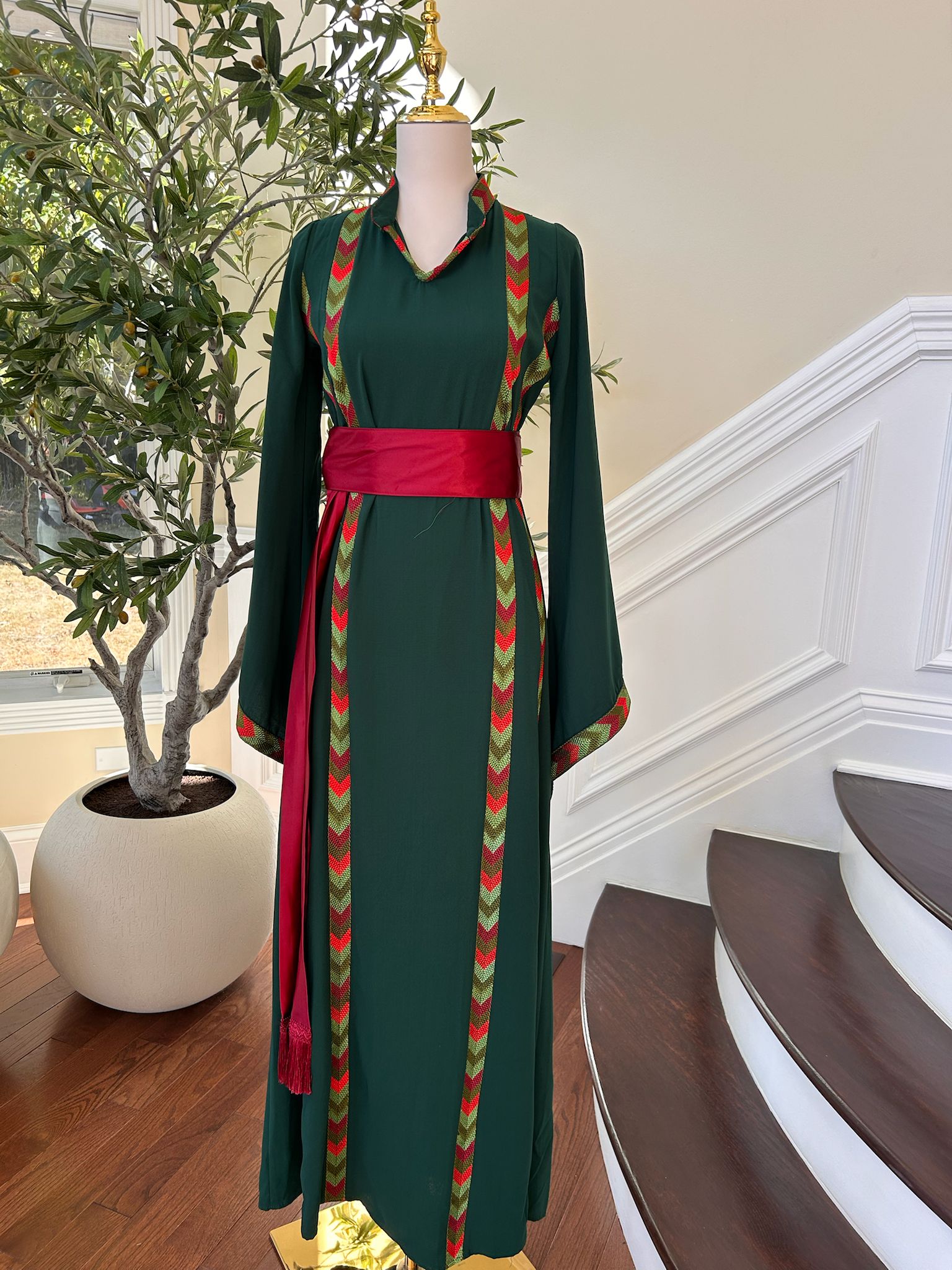 Green Embroidery Tatreez Thobe
