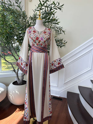 Cream Floral Embroidery Tatreez Thobe