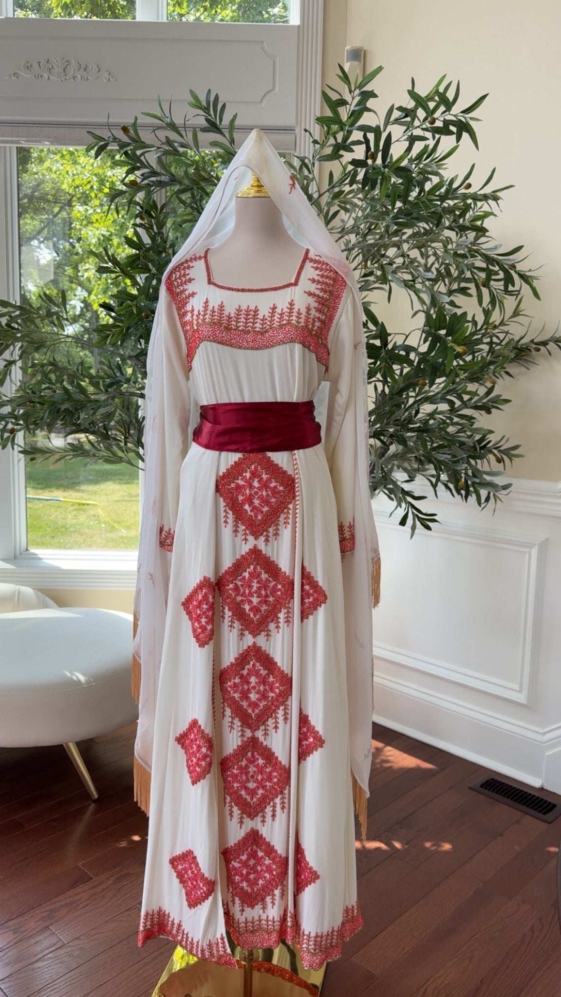 White Tatreez Red Thobe