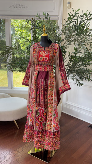 Burgundy Tatreez Thobe /A