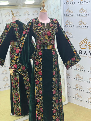 Luxury Emerald Green Velvet Thobe – Floral Embroidery
