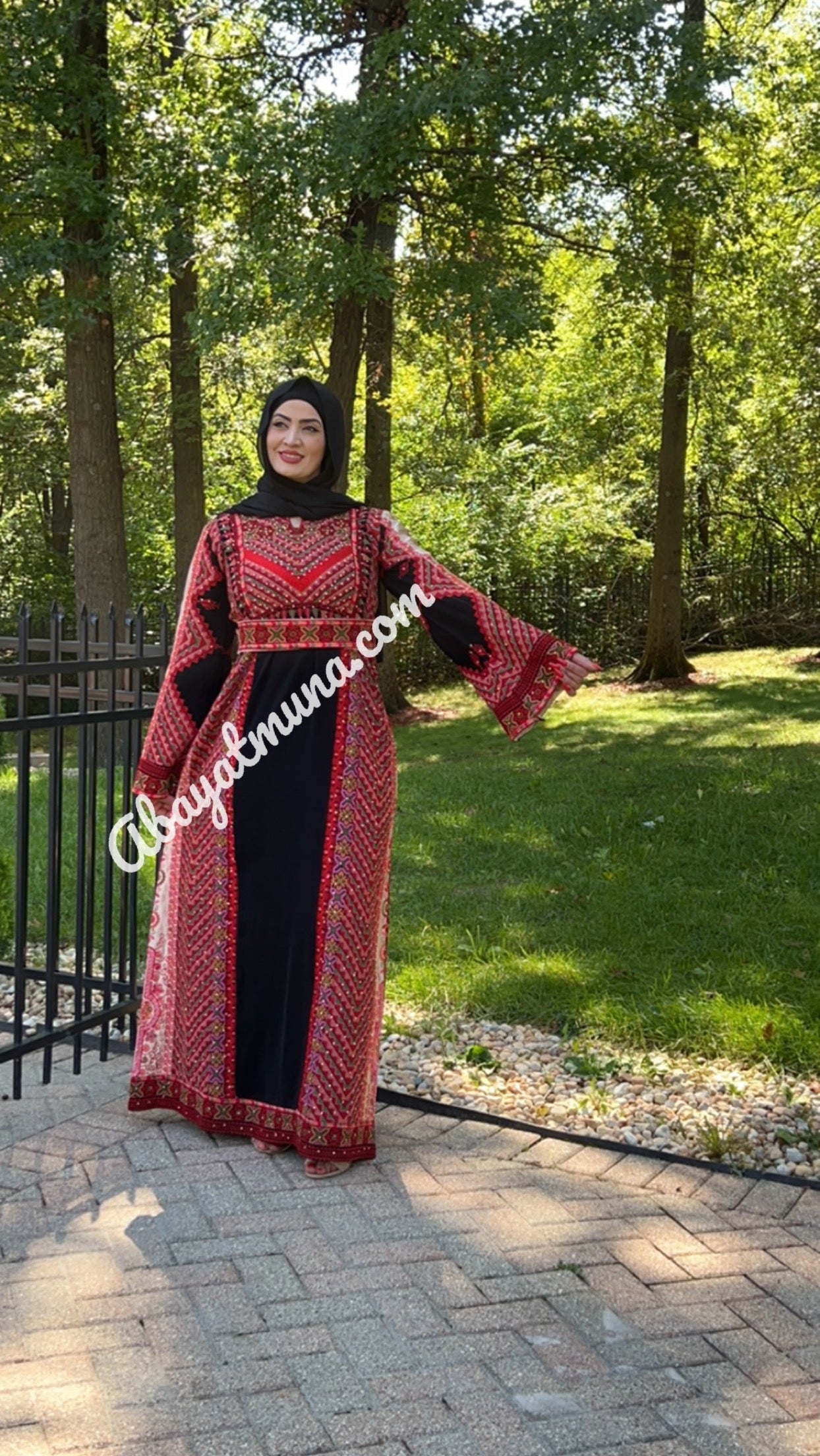 Red & Black Traditional Thoub Embroidery With Wide Sleeve -35