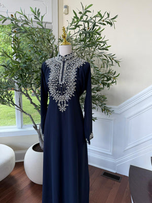Midnight Majesty – Navy High-Neck Kaftan with Crystal Embellishment