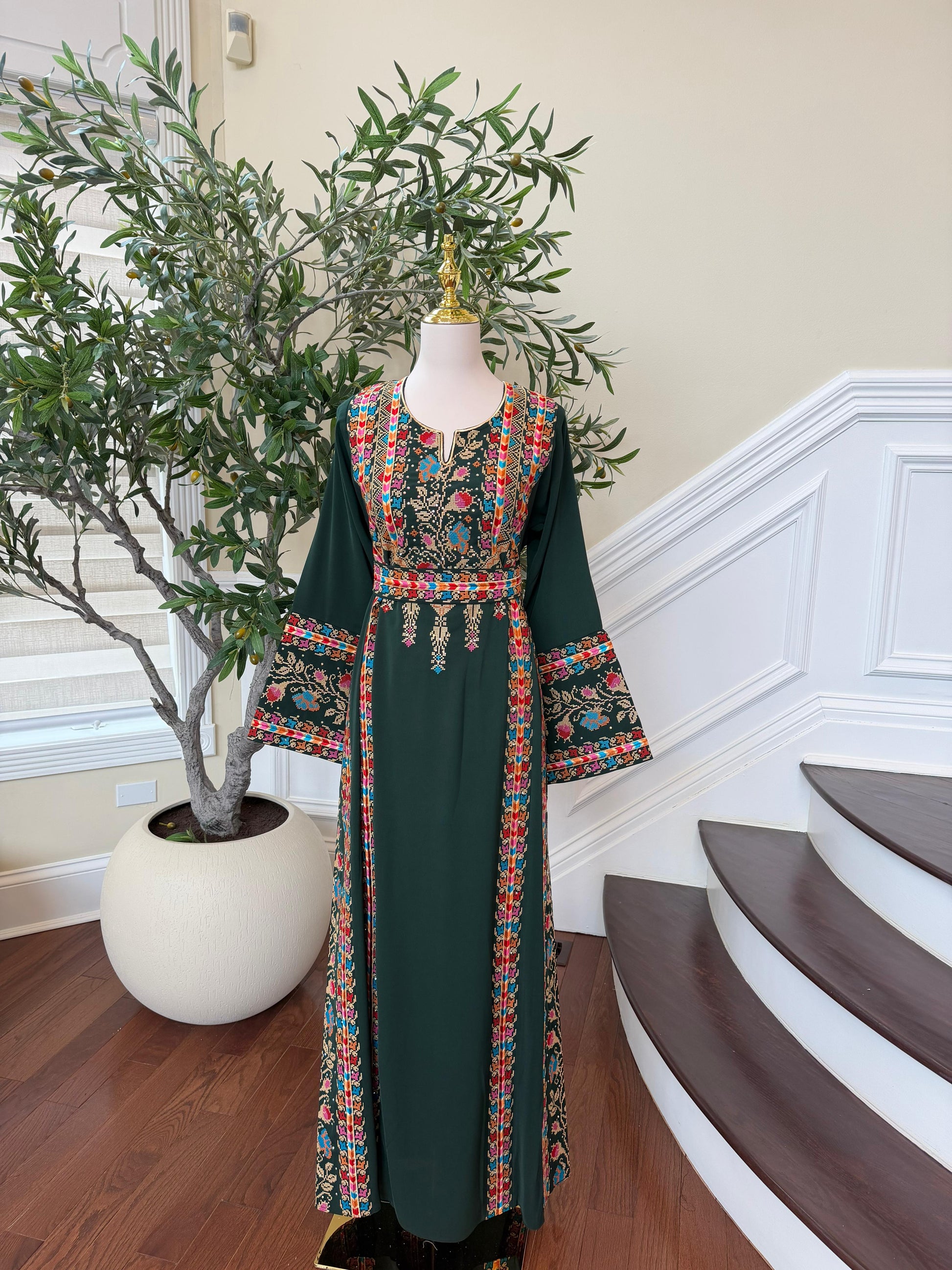 Green Embroidery Tatreez Thobe