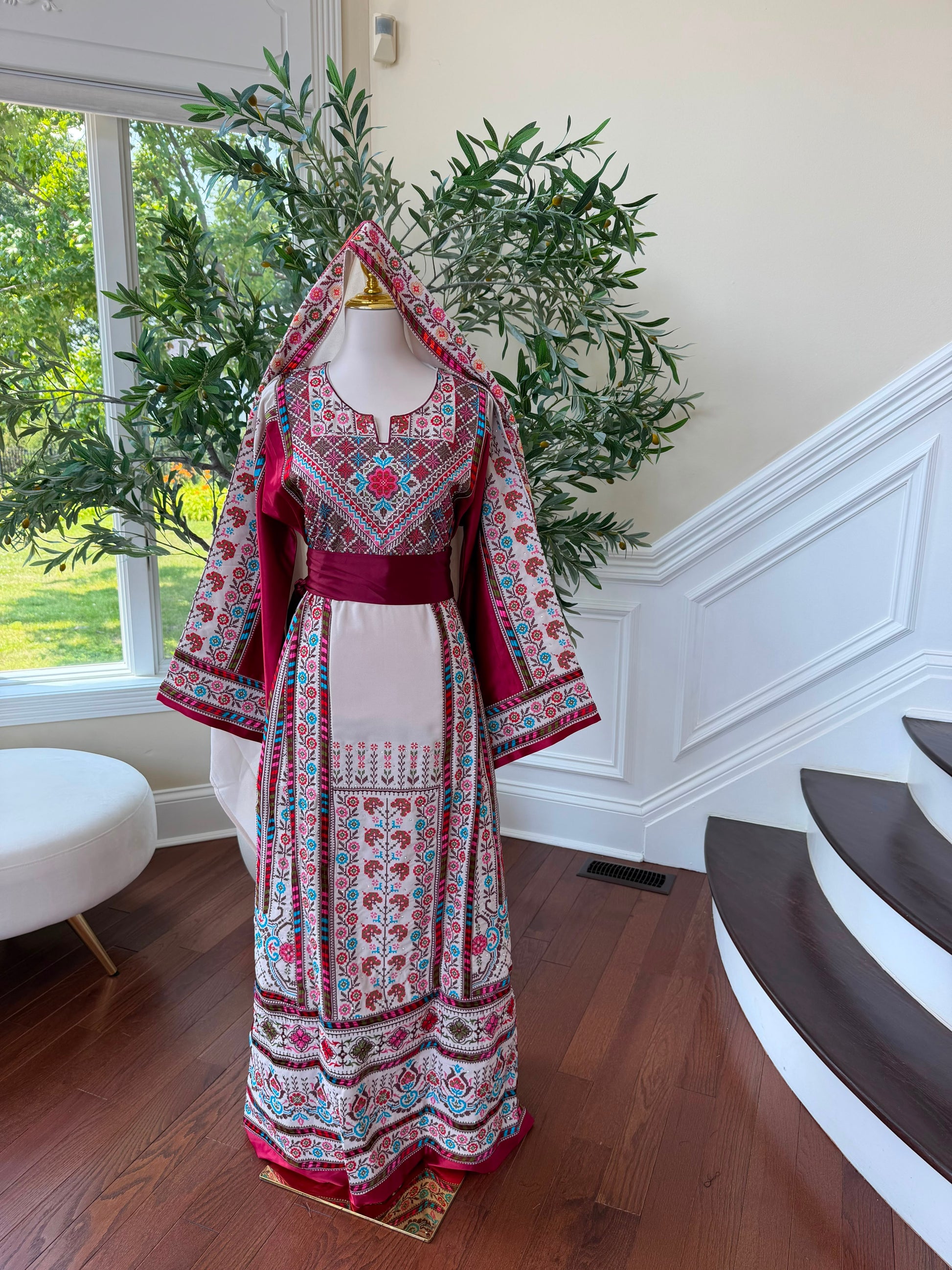 Cream Embroidery Tatreez Thobe