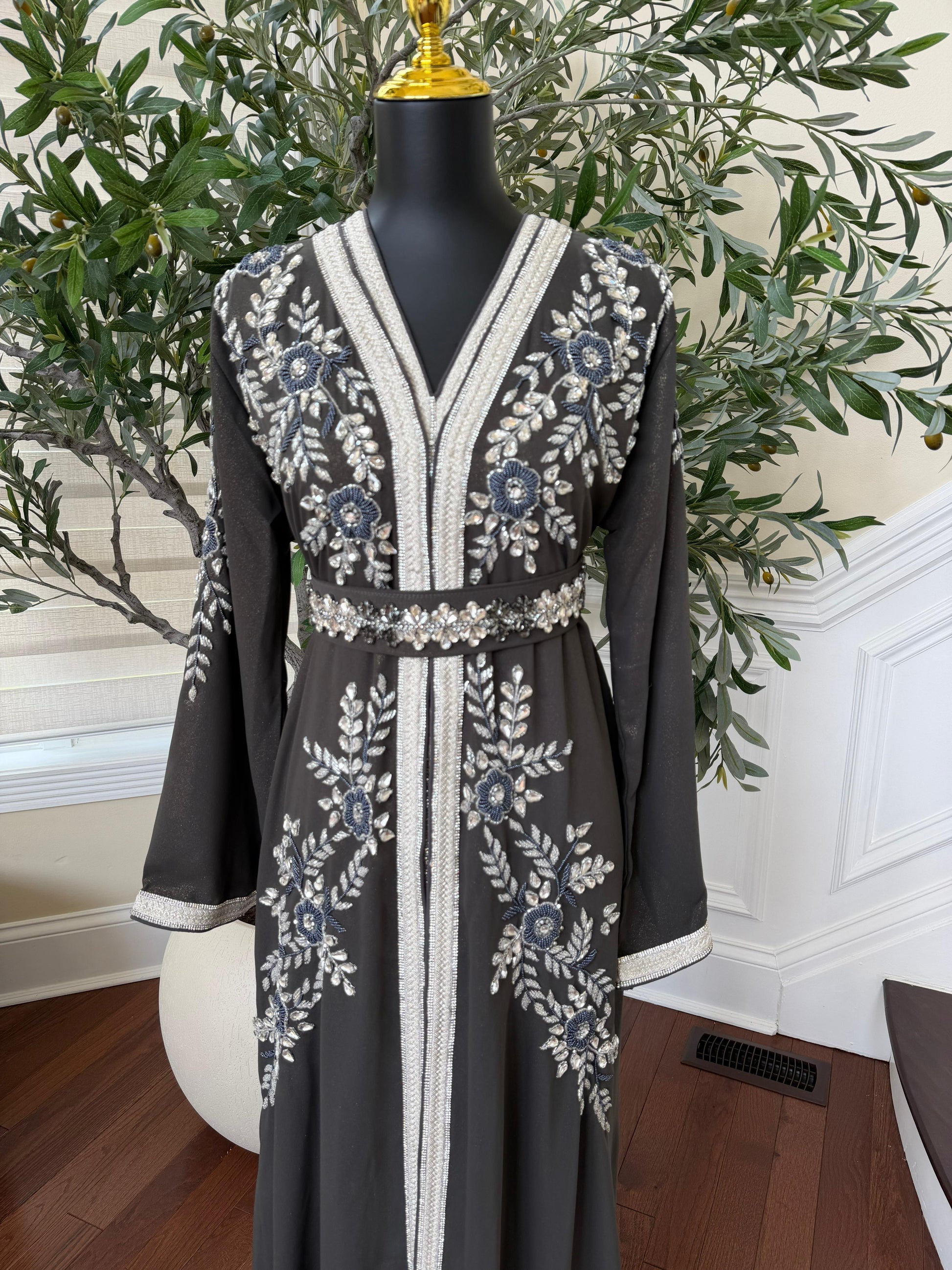 Grey Rose Elegance Beaded Kuftan