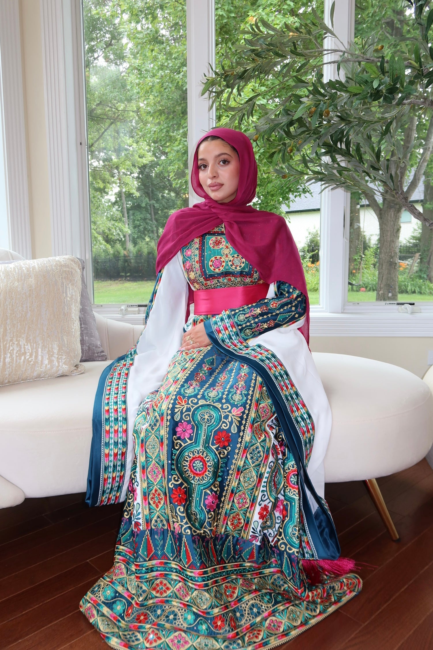 Embroidery Tatreez Turquoise Thobe/A