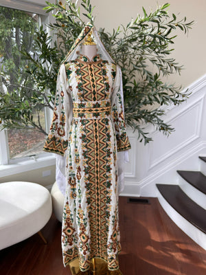 Royal Ivory White Embroidered & Stone Work Velvet Thobe