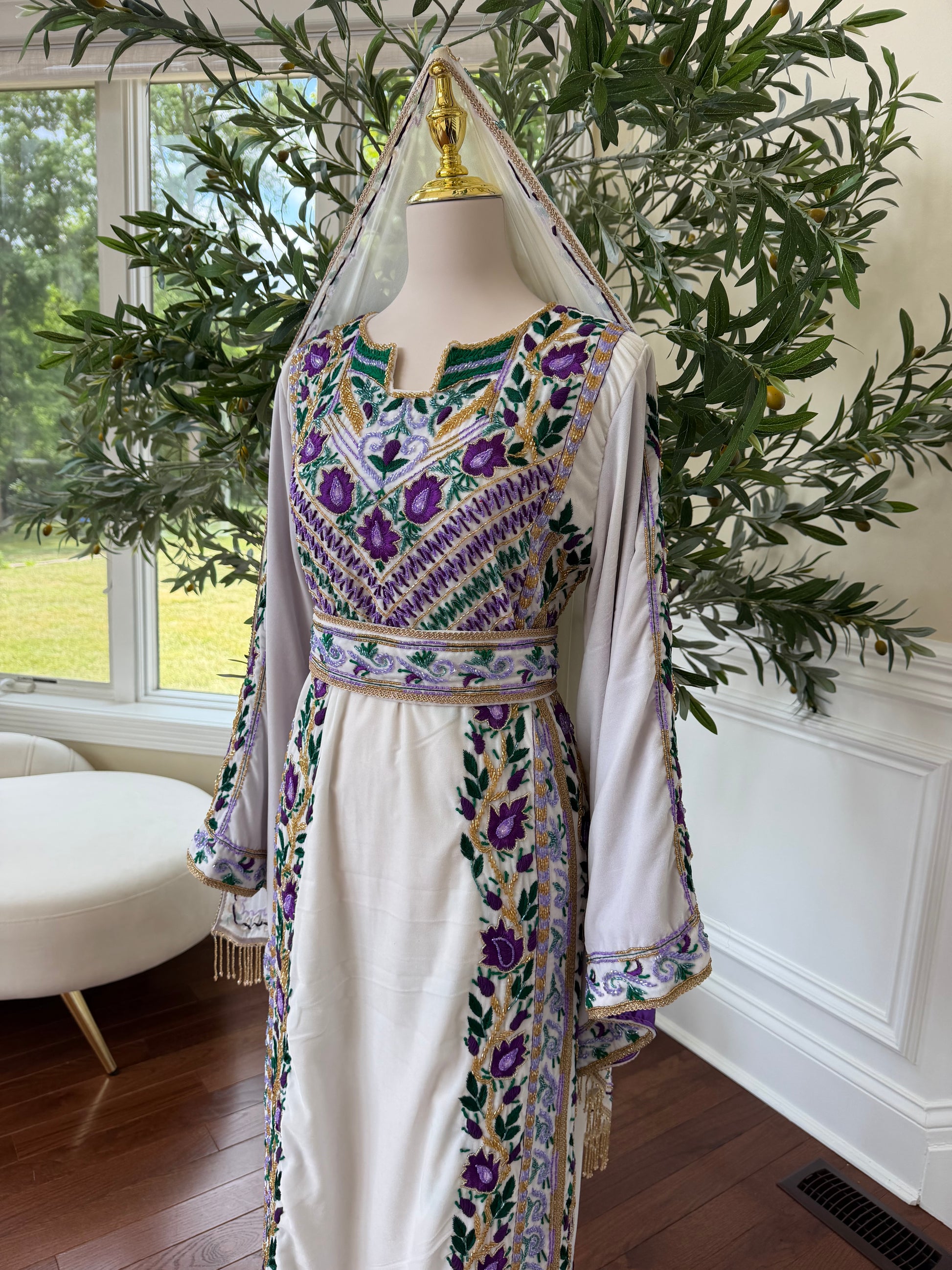 Velvet White Stone Purple Embroidery Thobe