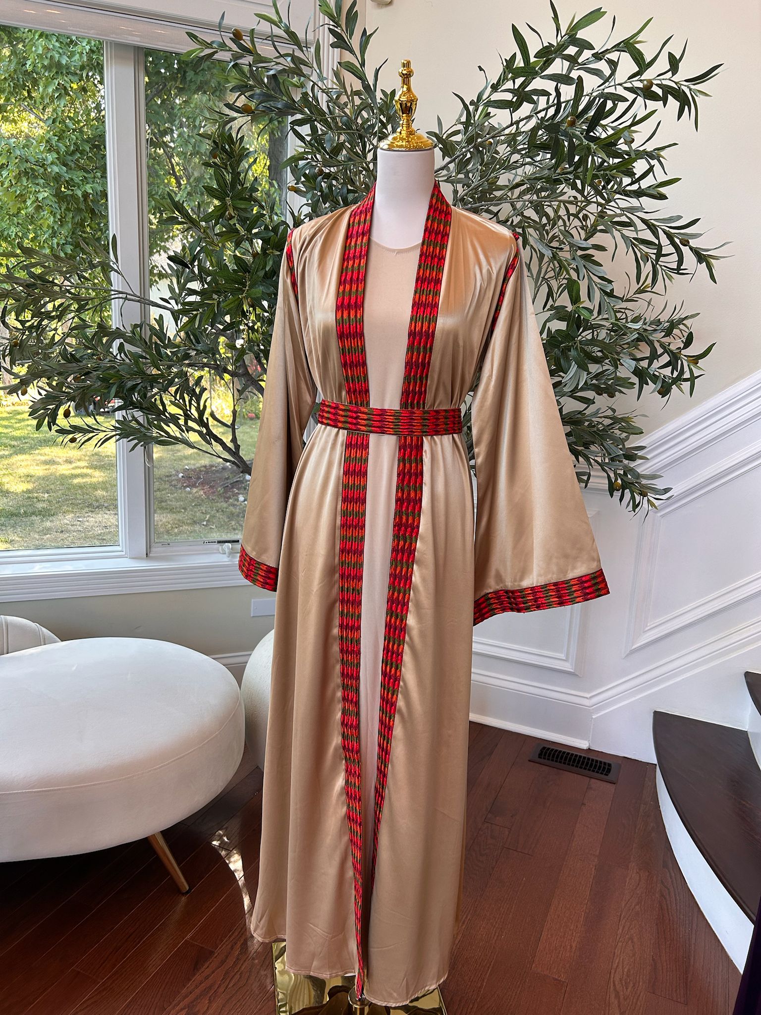 Golden Red Embroidery Tatreez Thobe