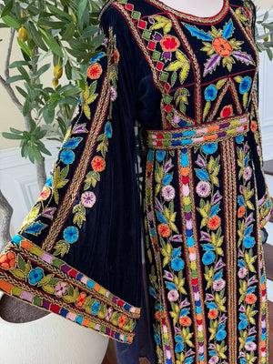 Black Beaded Stone Embroidered Thobe