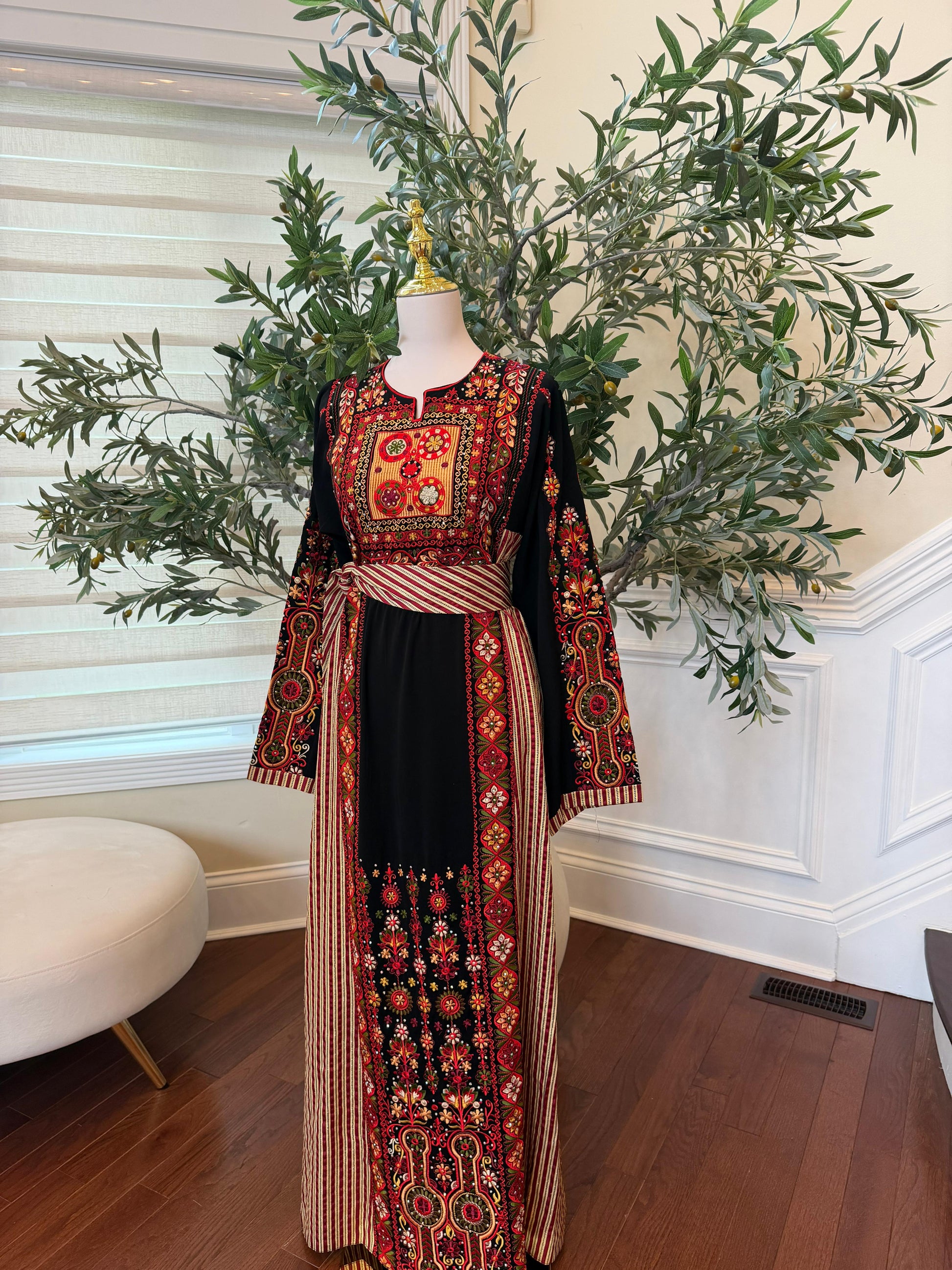 Black Embroidery Tatreez Red Thobe