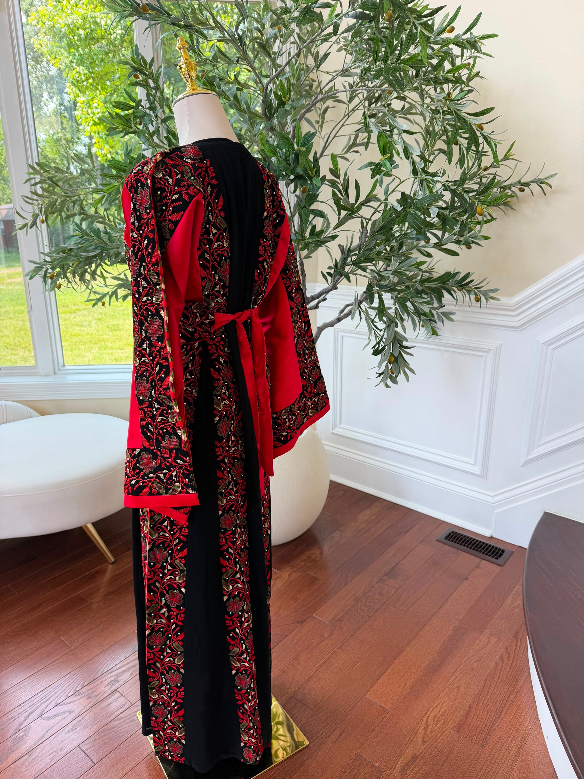 Red Embroidery Tatreez Black Thobe
