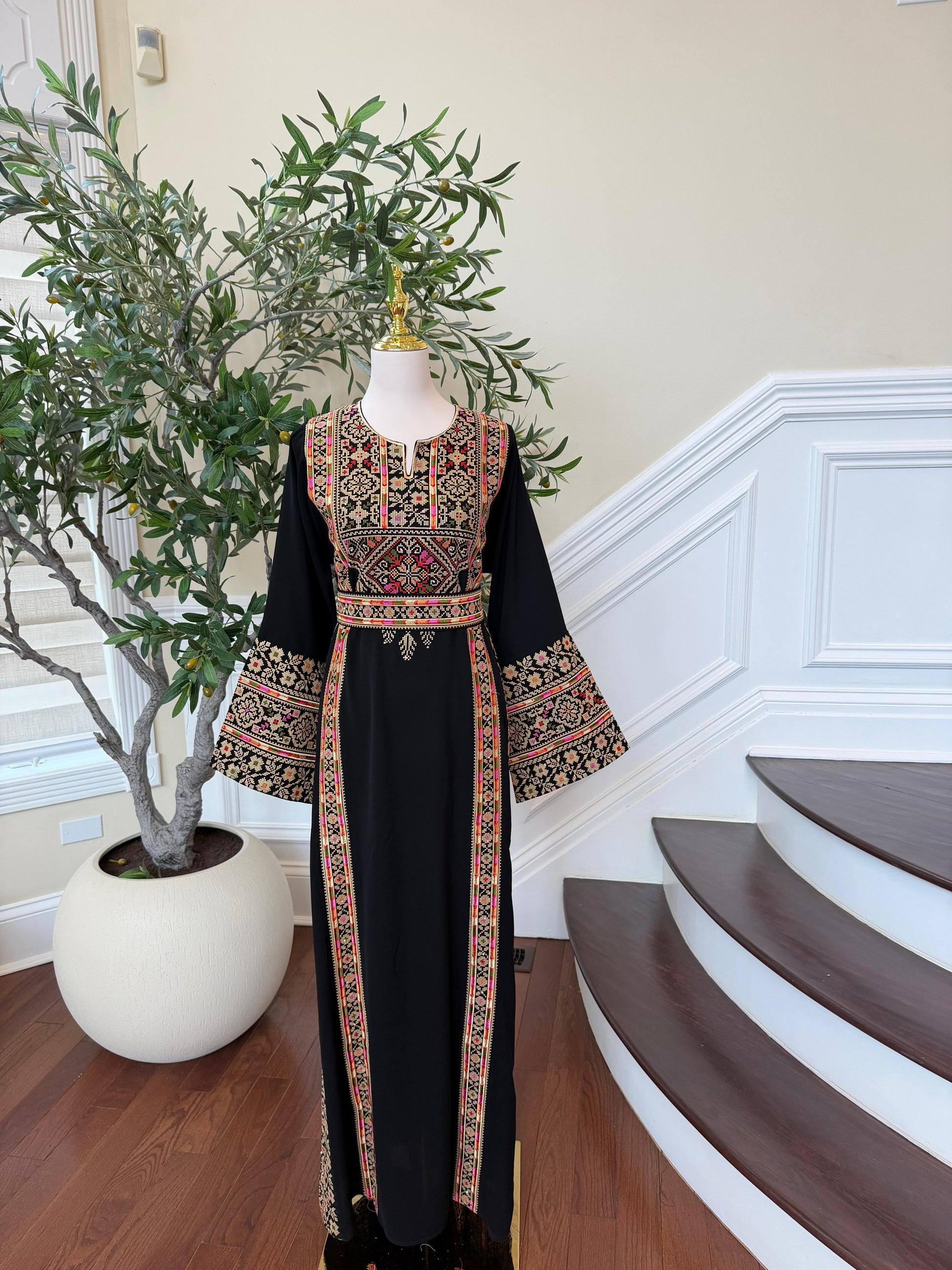Black Embroidery Tatreez Beige Thobe