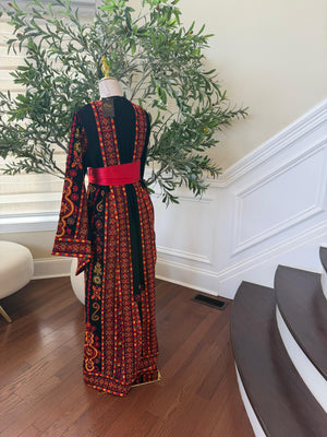 Embroidery Tatreez Bloom Red Thobe