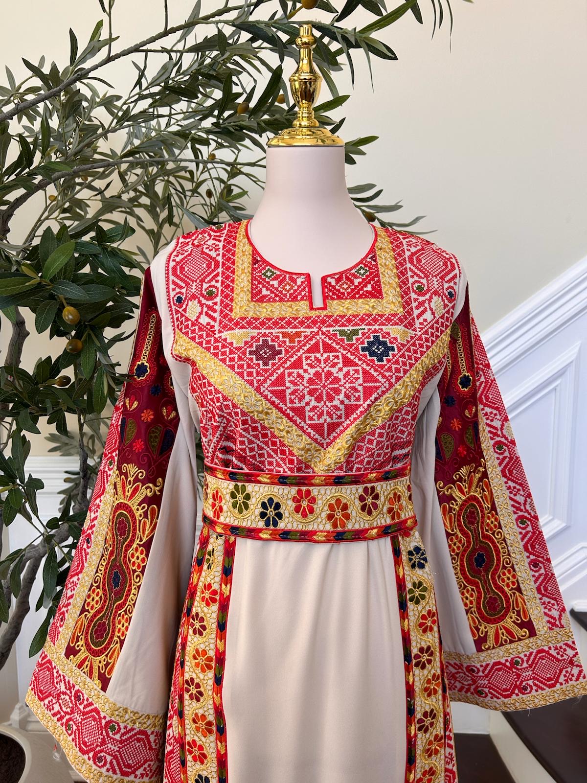 Cream Embroidery Tatreez Thobe