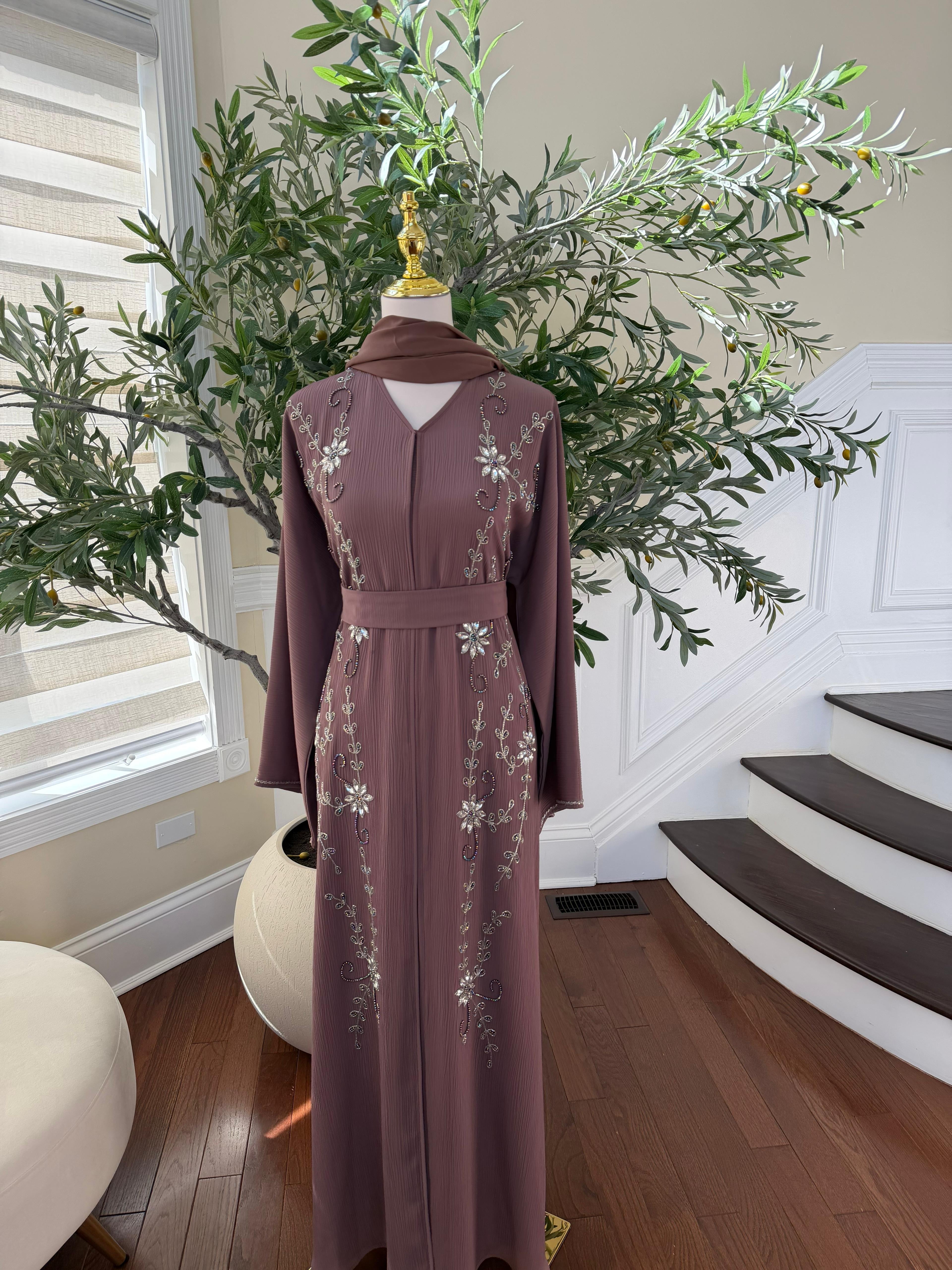 Nude Rose Charm Abaya